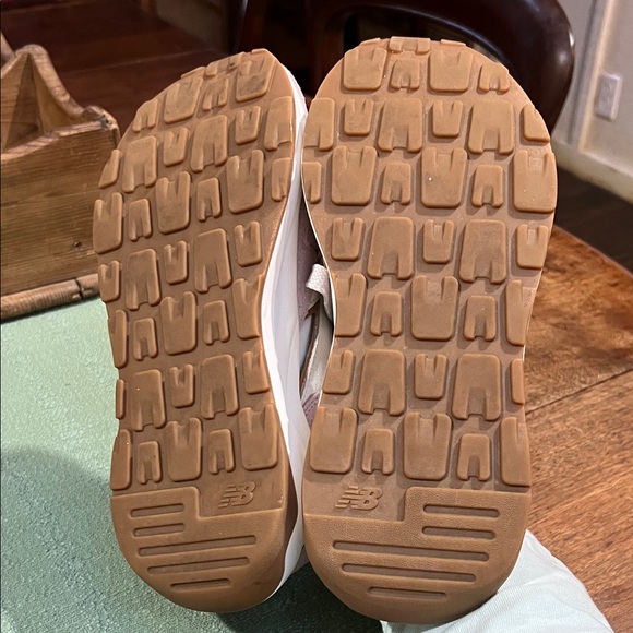 New Balance 57/40 Sneakers in Stone Pink Sea Salt Color - Picture 6 of 7